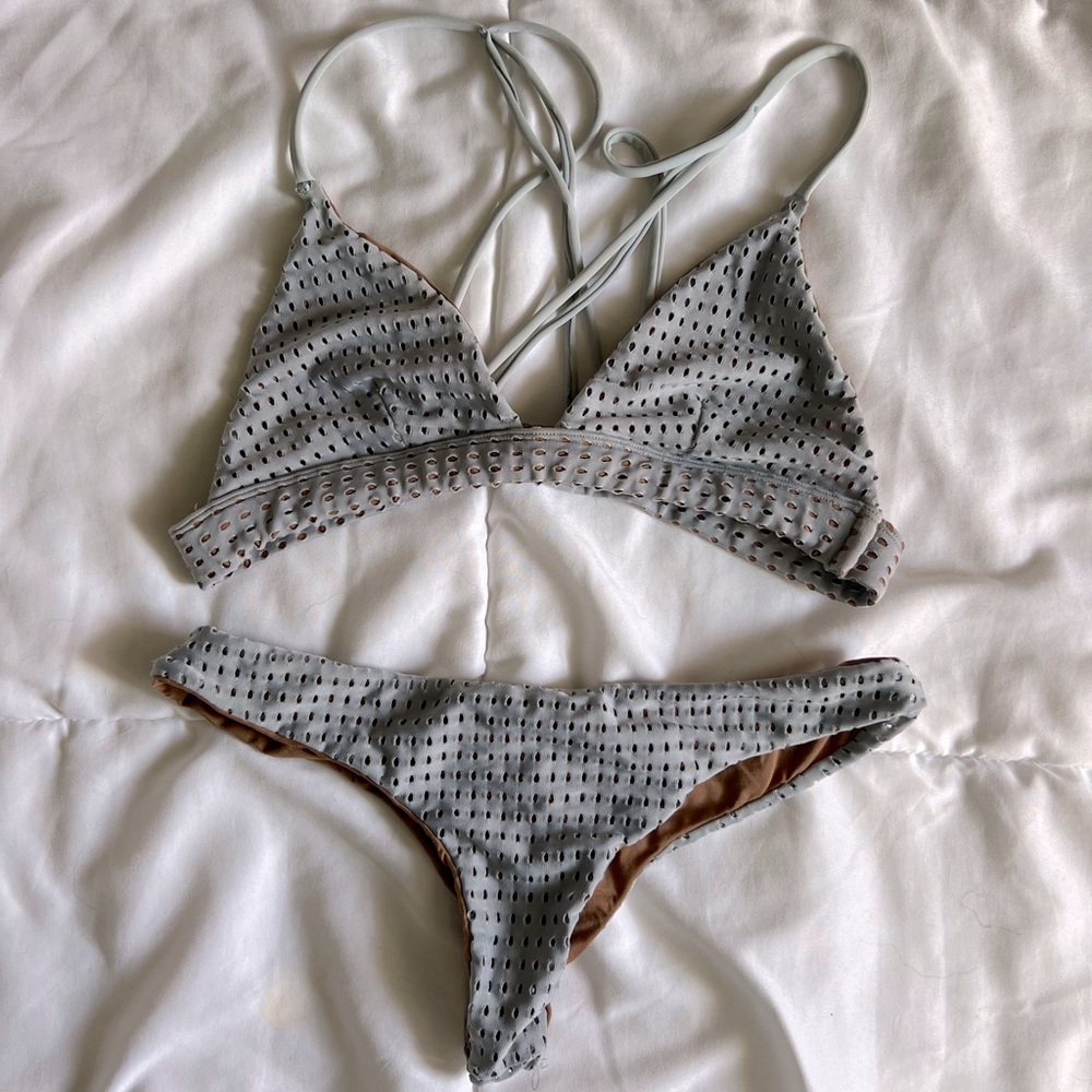 ACACIA AWAPUHI AND HOOKIPA MESH SET SIZE MEDIUM